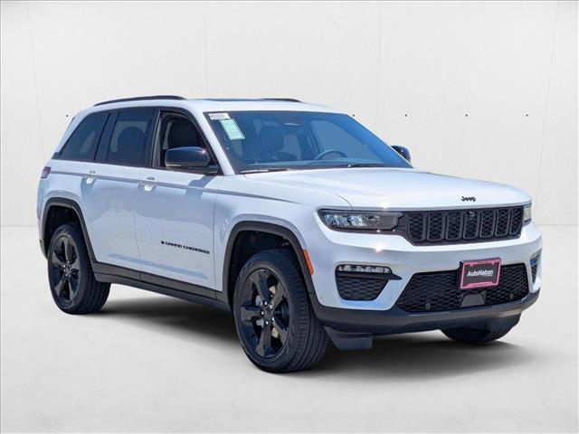new 2025 Jeep Grand Cherokee car, priced at $47,999