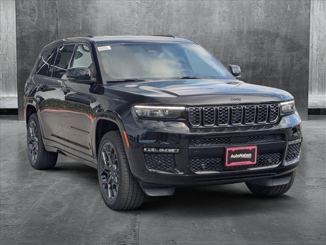 new 2025 Jeep Grand Cherokee L car, priced at $72,107