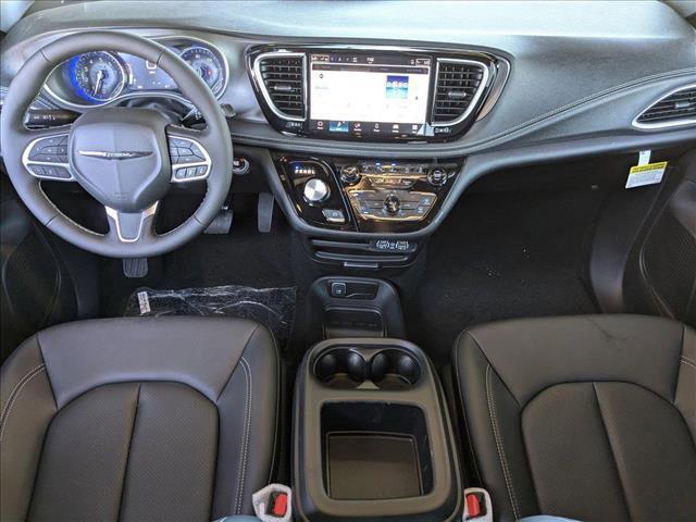 new 2025 Chrysler Pacifica car, priced at $39,991