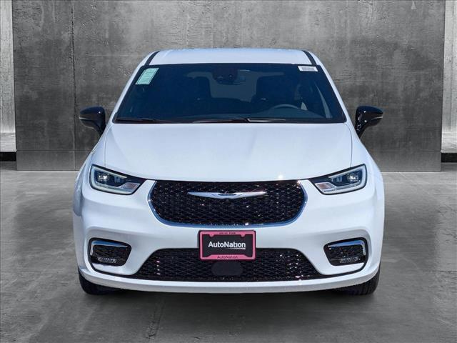 new 2025 Chrysler Pacifica car, priced at $39,991