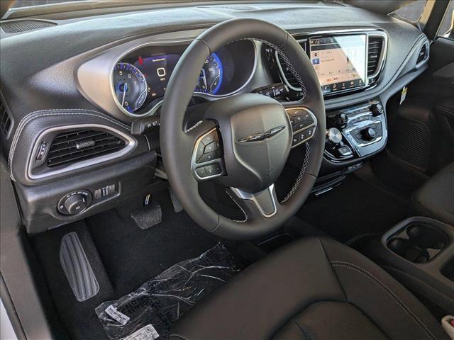 new 2025 Chrysler Pacifica car, priced at $39,991