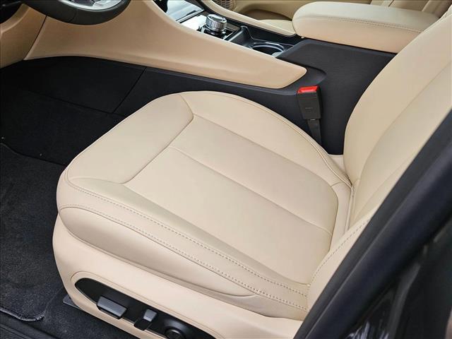 new 2025 Jeep Grand Cherokee car, priced at $41,999