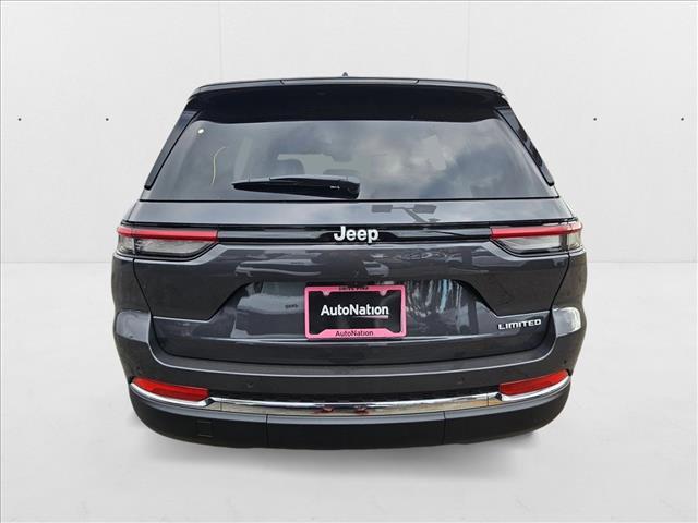 new 2025 Jeep Grand Cherokee car, priced at $41,999