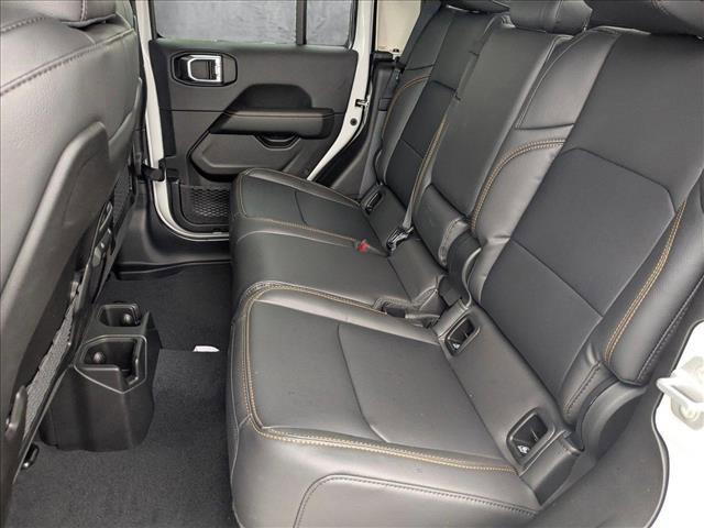 new 2025 Jeep Gladiator car, priced at $44,735