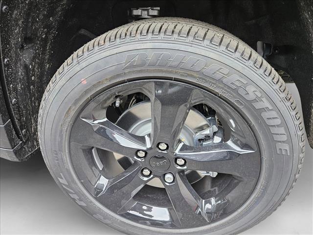 new 2025 Jeep Grand Cherokee L car, priced at $44,372