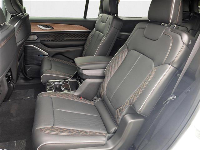new 2025 Jeep Grand Cherokee L car, priced at $65,995