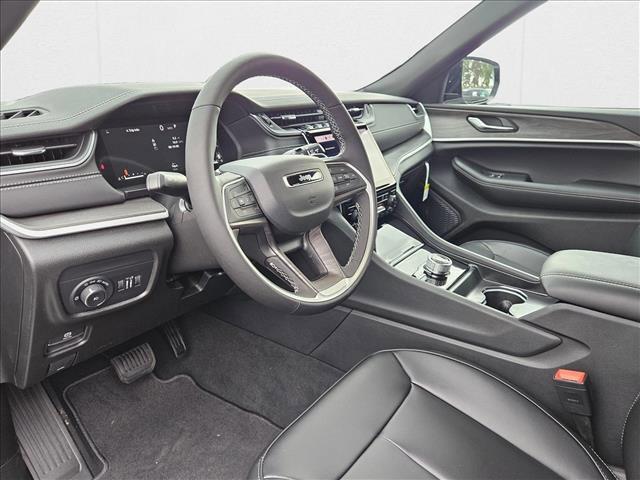 new 2025 Jeep Grand Cherokee L car, priced at $48,995