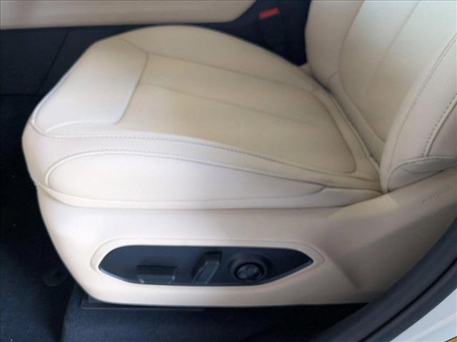 new 2025 Jeep Grand Cherokee L car, priced at $46,400