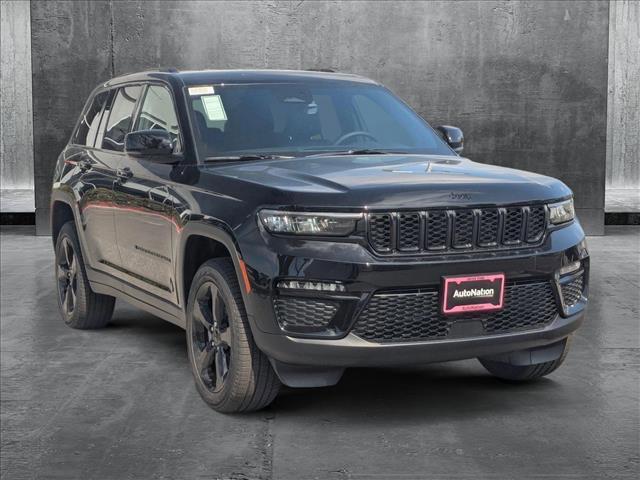 new 2025 Jeep Grand Cherokee car, priced at $50,220