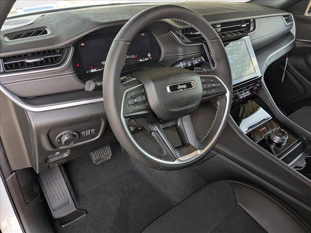 new 2025 Jeep Grand Cherokee L car, priced at $41,995
