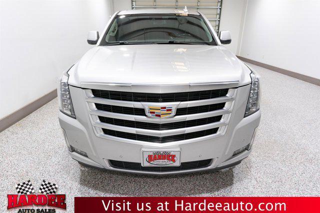 used 2019 Cadillac Escalade ESV car, priced at $33,900