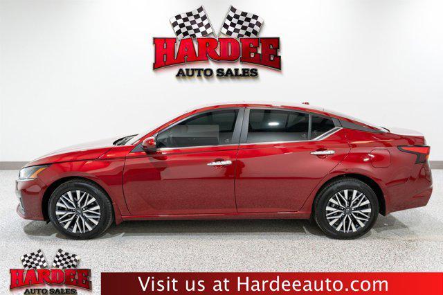 used 2023 Nissan Altima car, priced at $24,900