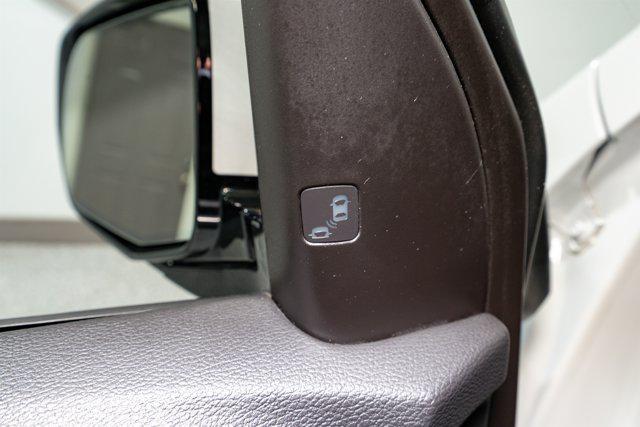 used 2020 Acura MDX car, priced at $27,912