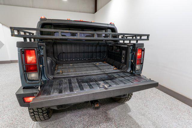 used 2005 Hummer H2 car, priced at $18,900
