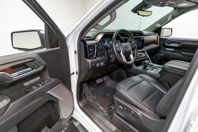 used 2024 GMC Sierra 1500 car, priced at $59,900