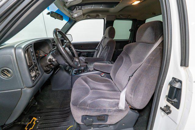 used 2000 GMC Sierra 1500 car, priced at $9,900