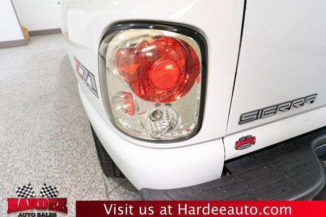 used 2000 GMC Sierra 1500 car, priced at $9,900