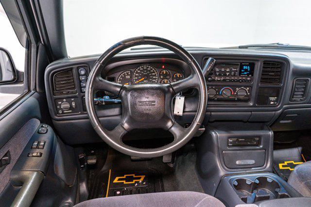used 2000 GMC Sierra 1500 car, priced at $9,900