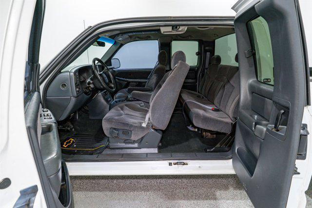 used 2000 GMC Sierra 1500 car, priced at $9,900