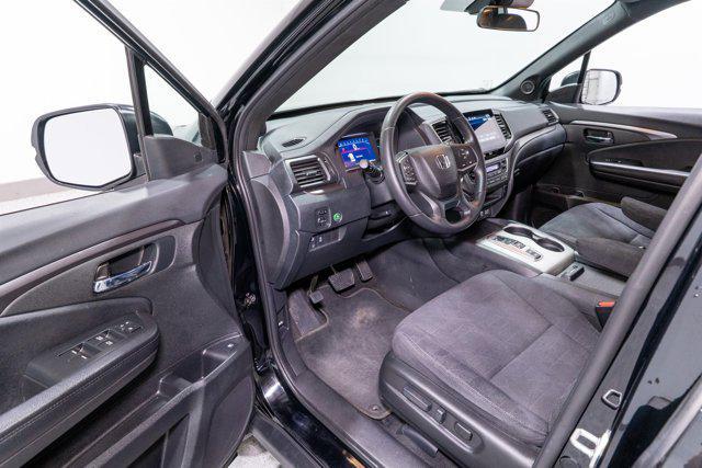 used 2022 Honda Pilot car, priced at $31,900