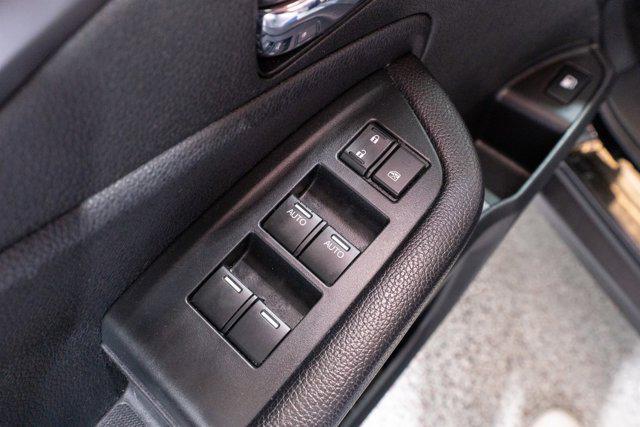 used 2022 Honda Pilot car, priced at $31,900