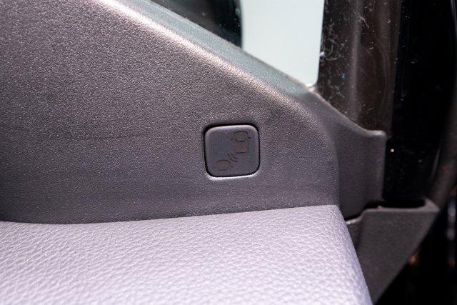 used 2022 Honda Pilot car, priced at $31,900