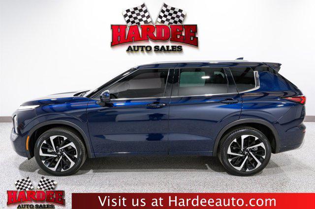 used 2023 Mitsubishi Outlander car, priced at $27,900