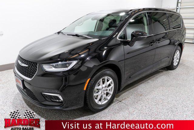 used 2024 Chrysler Pacifica car, priced at $26,900