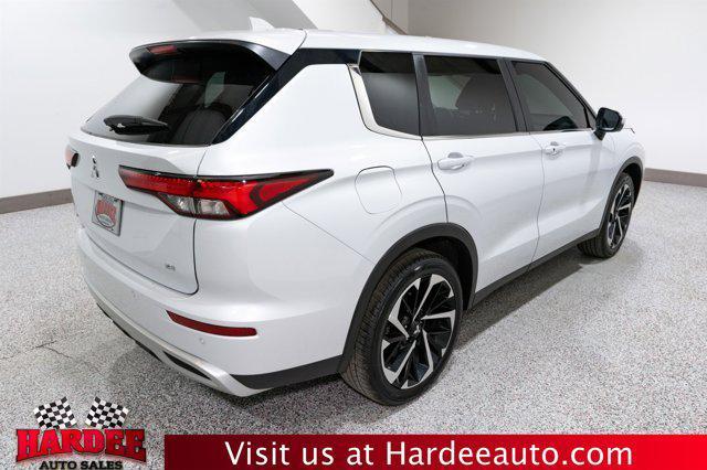 used 2024 Mitsubishi Outlander car, priced at $29,900