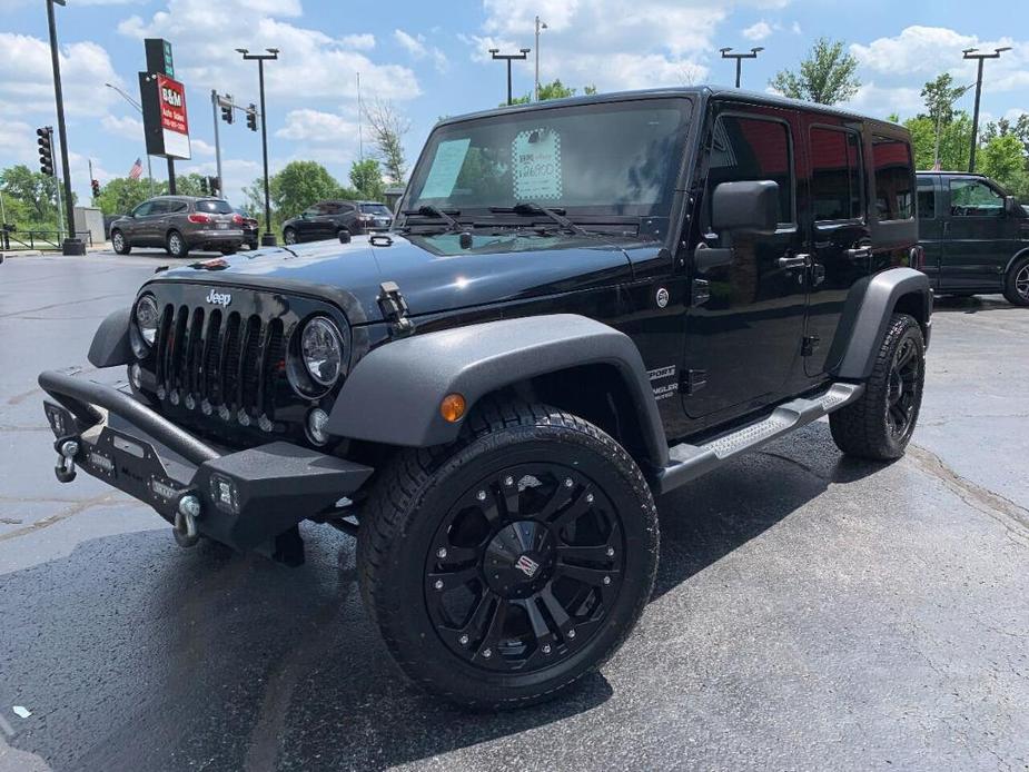 used 2015 Jeep Wrangler Unlimited car, priced at $18,500