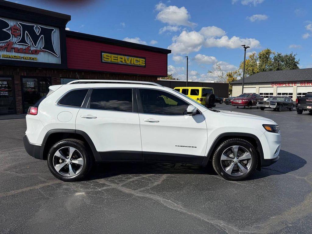 used 2019 Jeep Cherokee car, priced at $13,900
