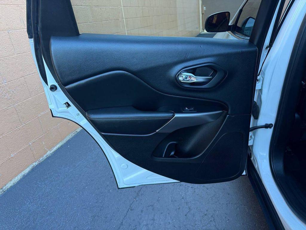 used 2019 Jeep Cherokee car, priced at $13,900