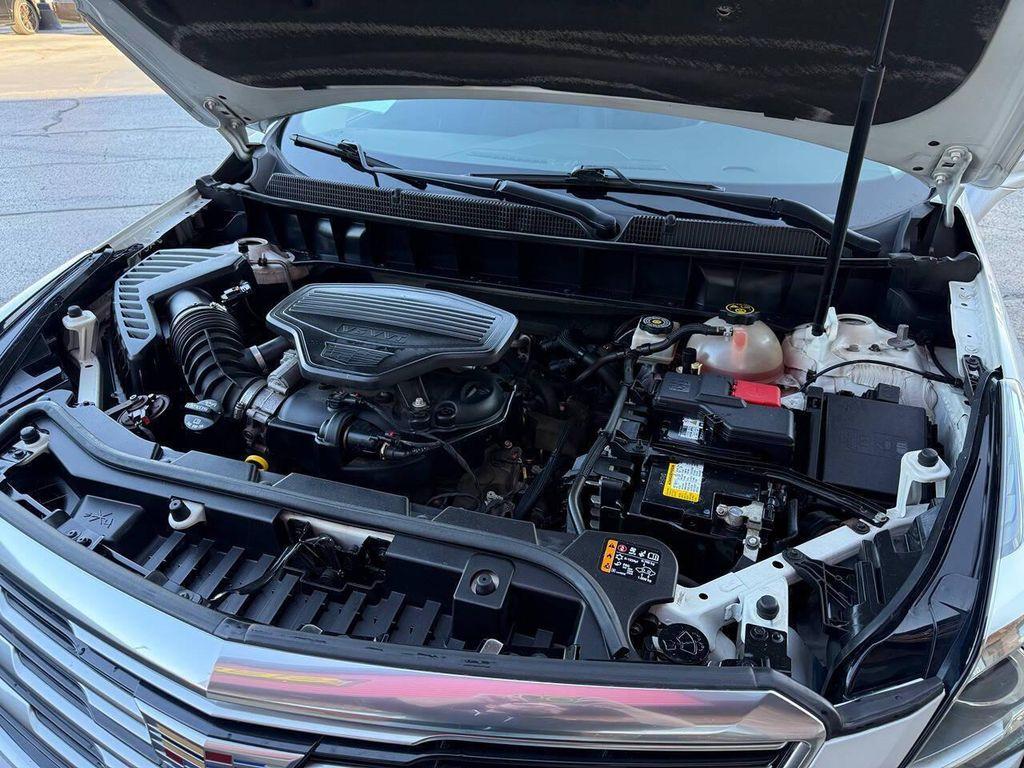 used 2018 Cadillac XT5 car, priced at $20,900