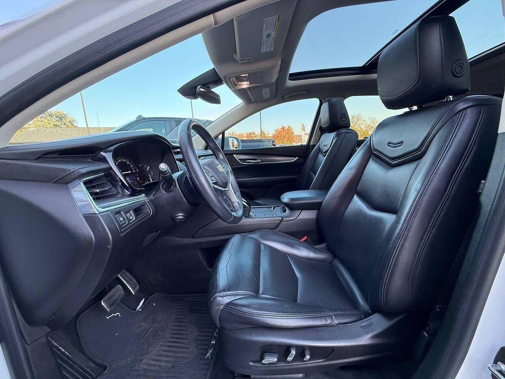 used 2018 Cadillac XT5 car, priced at $20,900