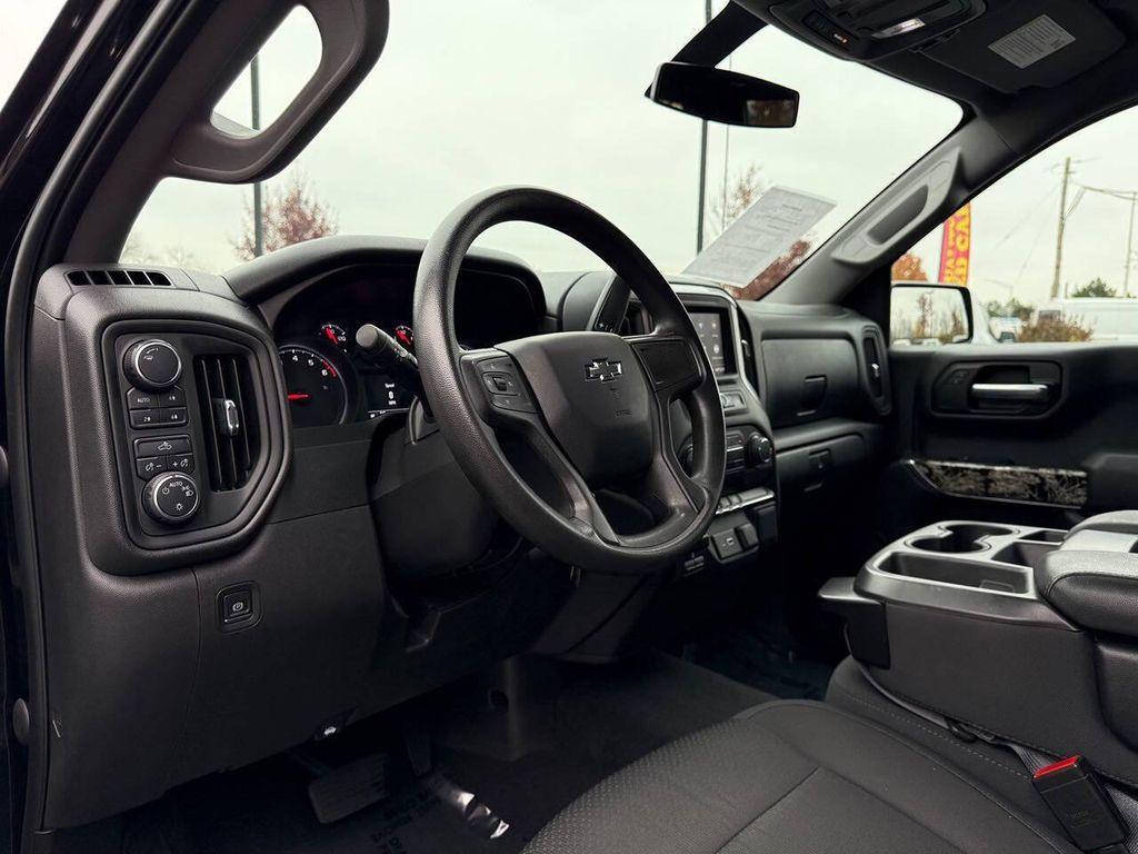 used 2021 Chevrolet Silverado 1500 car, priced at $31,900