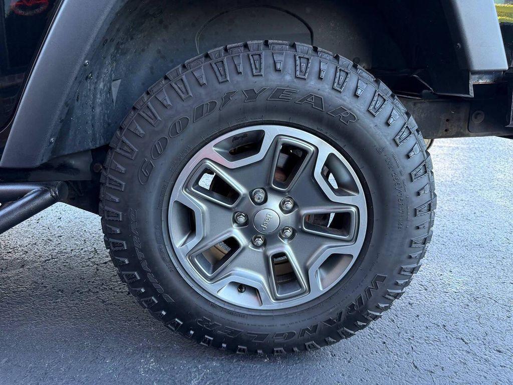 used 2013 Jeep Wrangler Unlimited car, priced at $16,900