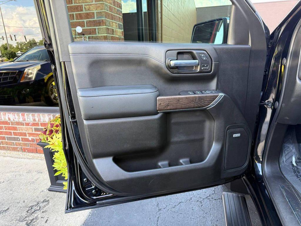 used 2021 GMC Sierra 1500 car, priced at $46,900
