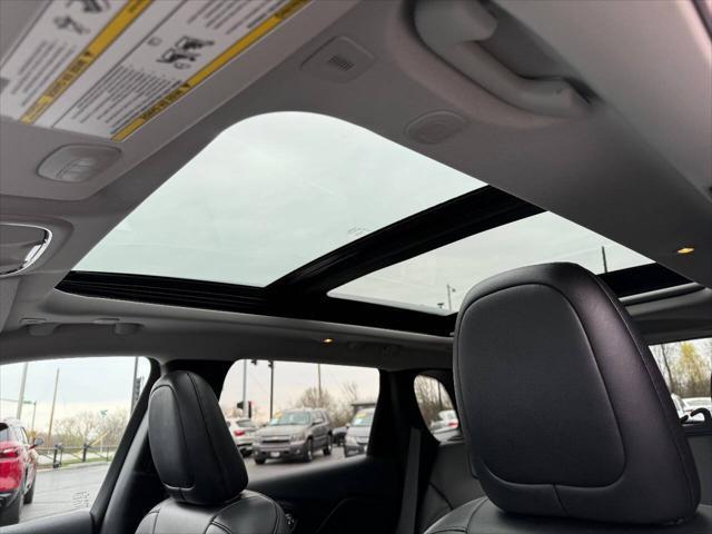used 2019 Jeep Cherokee car, priced at $15,900