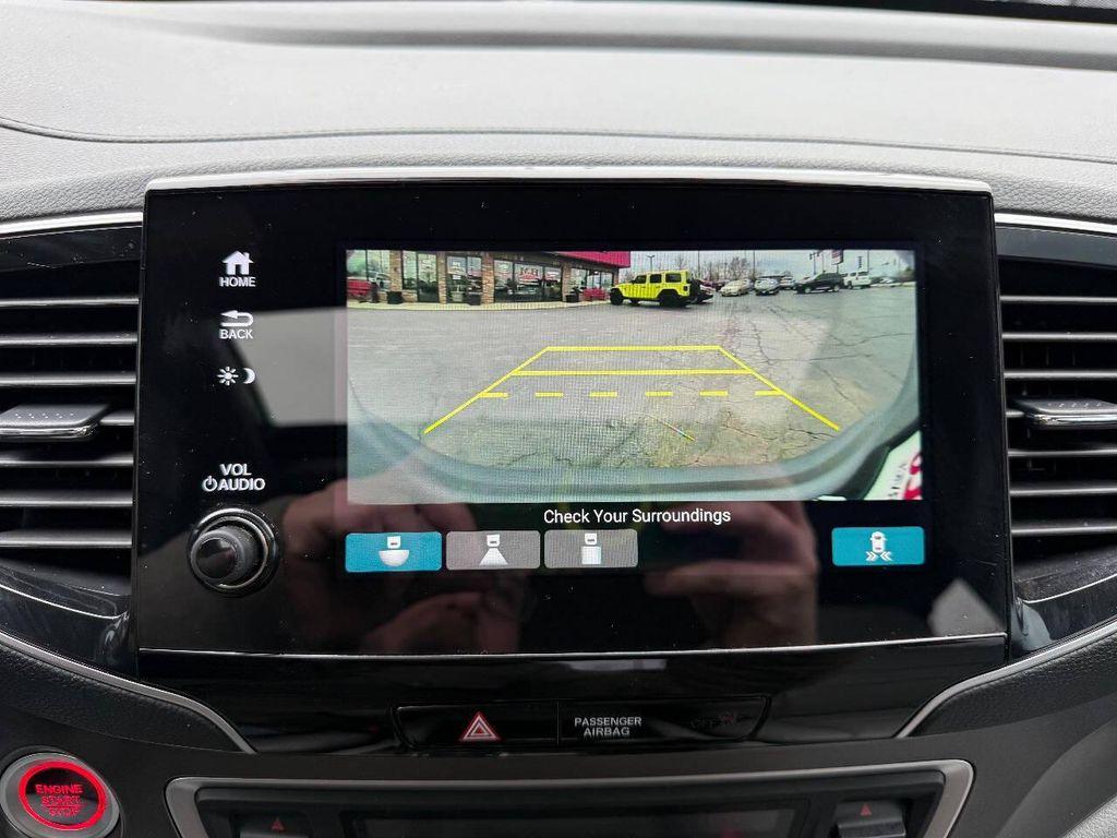 used 2021 Honda Pilot car, priced at $24,900