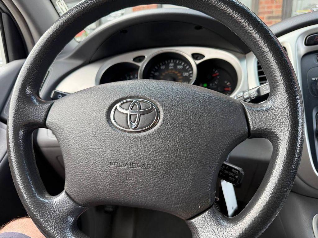 used 2004 Toyota Highlander car, priced at $5,400