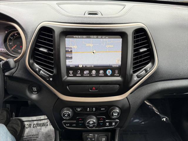 used 2015 Jeep Cherokee car, priced at $14,900