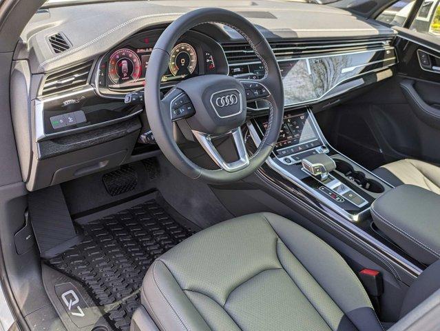 new 2025 Audi Q7 car, priced at $70,905