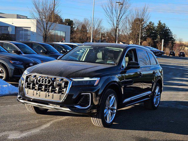 new 2025 Audi Q7 car, priced at $77,290