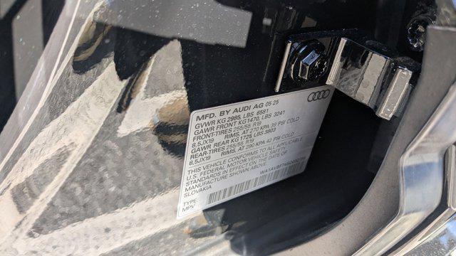 new 2025 Audi Q7 car, priced at $69,390