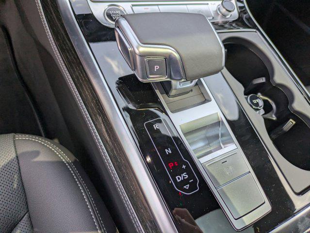 new 2025 Audi Q7 car, priced at $75,825