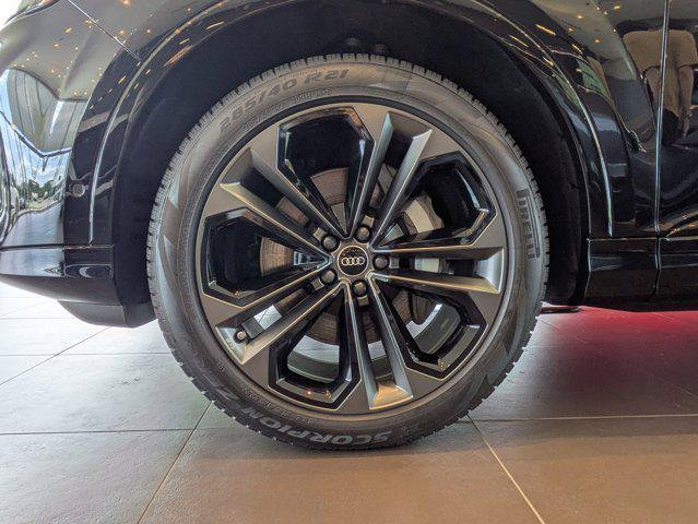 new 2025 Audi Q7 car, priced at $77,805
