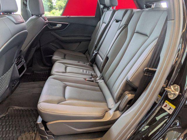 new 2025 Audi Q7 car, priced at $77,805