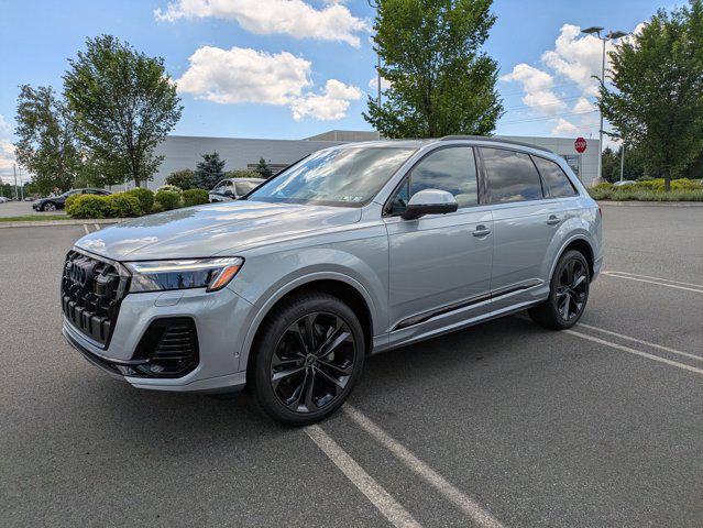 new 2025 Audi Q7 car, priced at $77,735