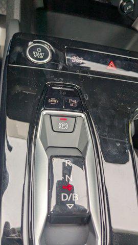 new 2025 Audi Q6 e-tron car, priced at $75,425