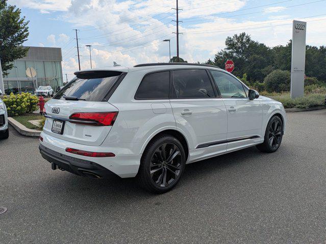 new 2025 Audi Q7 car, priced at $77,580